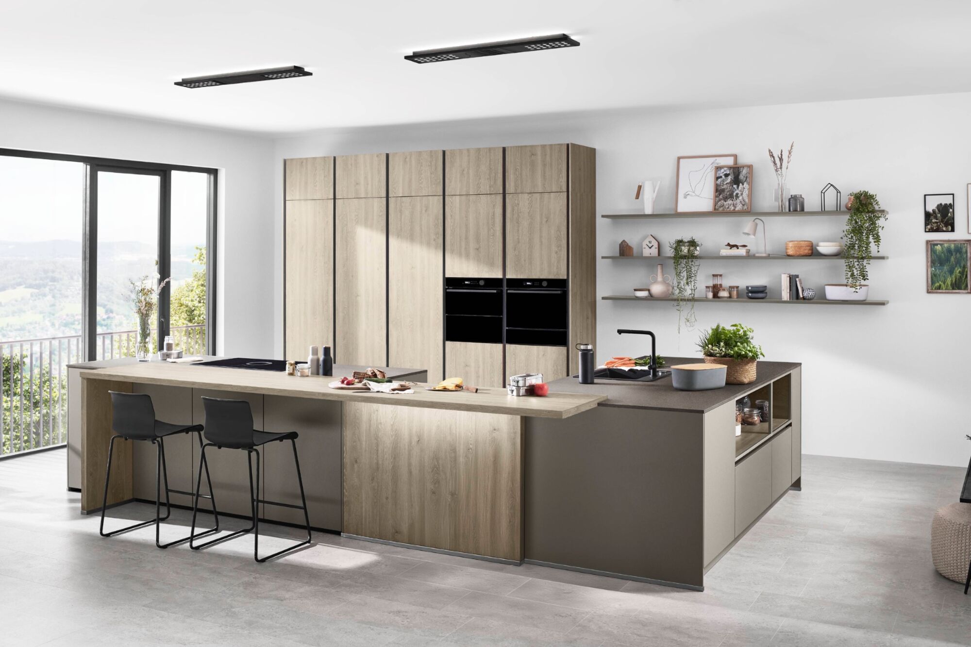Nobilia-Riva-Inselkueche-Grau-Holz-grifflos